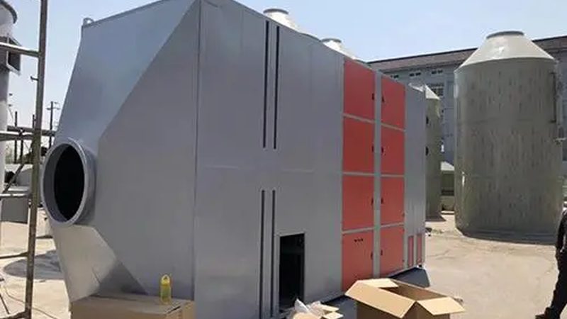 油烟净化器安装前后：一场视觉的环保革命